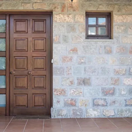 Villa Casa Vacacional La Casa De Otto Llanes