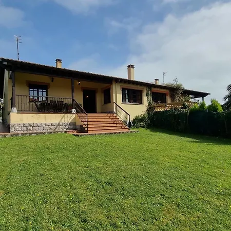 Villa Casa Vacacional La Casa De Otto Llanes